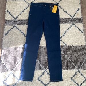 DIVIDED H&M SUPER SKINNY JEANS